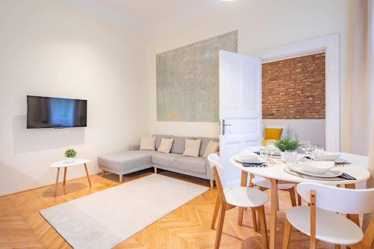 Quiet Comfort - Central Buda Budapest Eksteriør billede