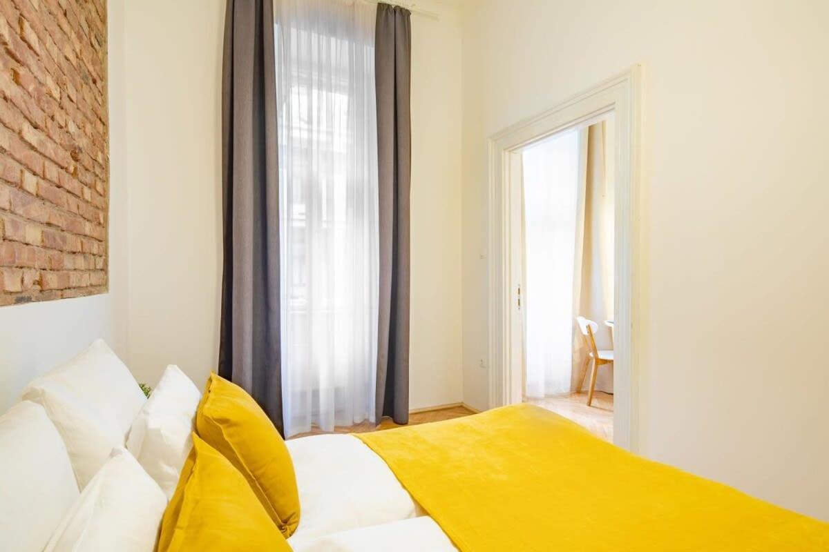 Quiet Comfort - Central Buda Budapest Eksteriør billede
